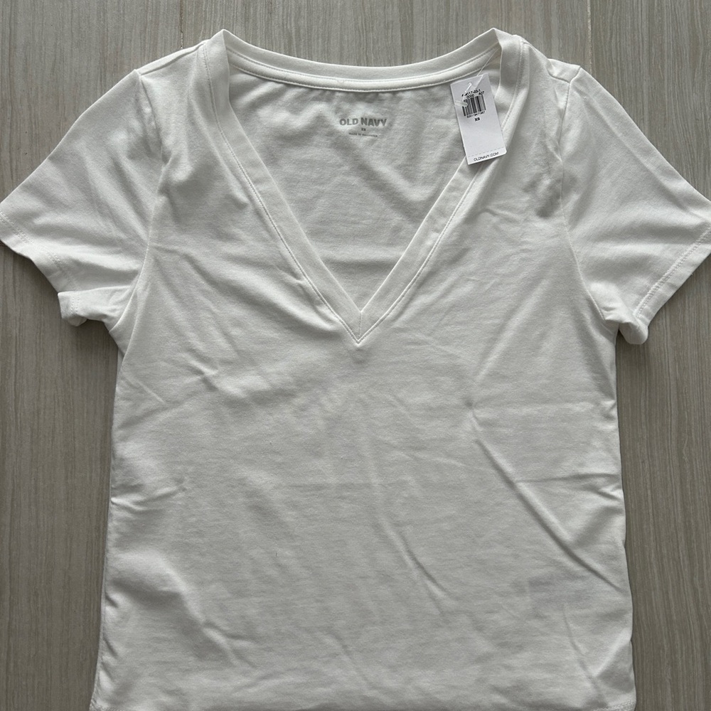 Old Navy Cream Fitted Crop T-Shirt